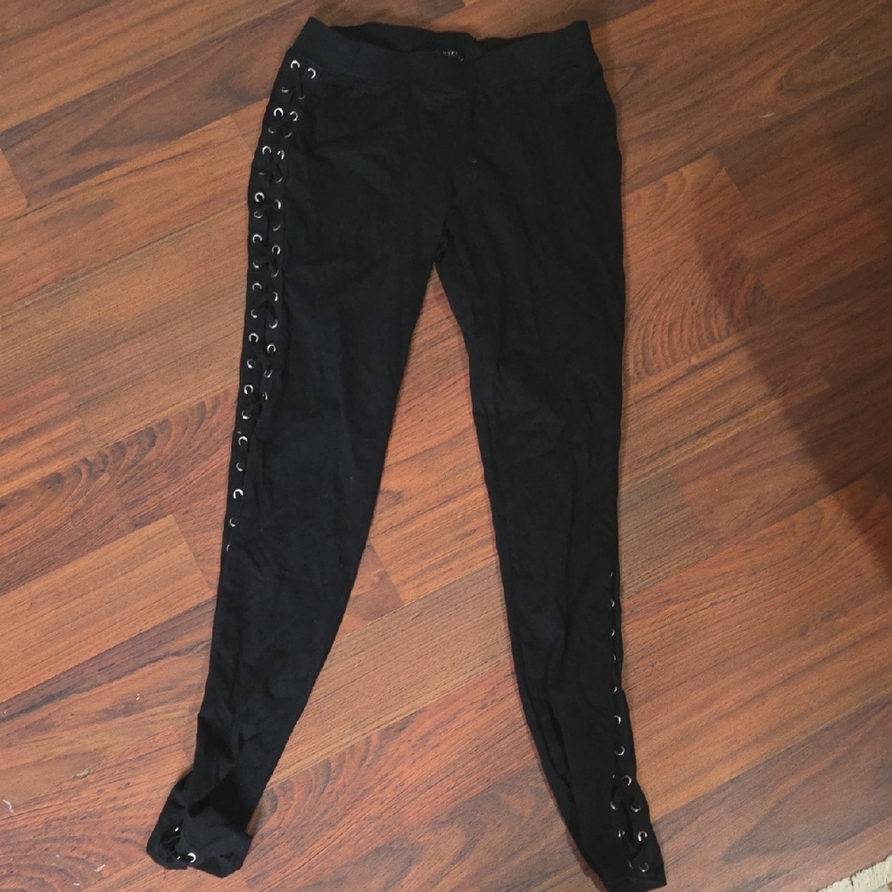 HYFVE Black Lace-Up Leggings Size M